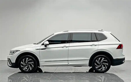 Volkswagen Tiguan II, 2024 год, 2 810 013 рублей, 4 фотография