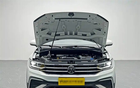 Volkswagen Tiguan II, 2024 год, 2 810 013 рублей, 10 фотография