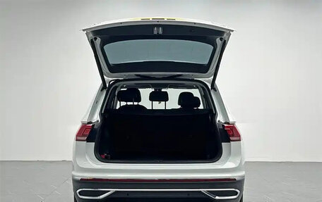 Volkswagen Tiguan II, 2024 год, 2 810 013 рублей, 11 фотография