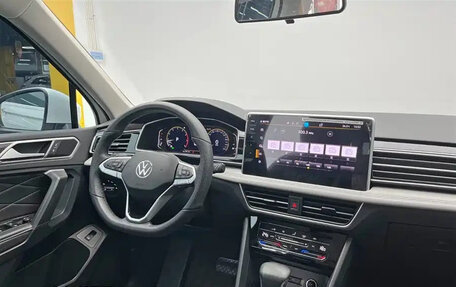 Volkswagen Tiguan II, 2024 год, 2 810 013 рублей, 21 фотография
