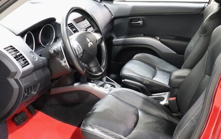 Mitsubishi Outlander III рестайлинг 3, 2012 год, 1 150 000 рублей, 17 фотография