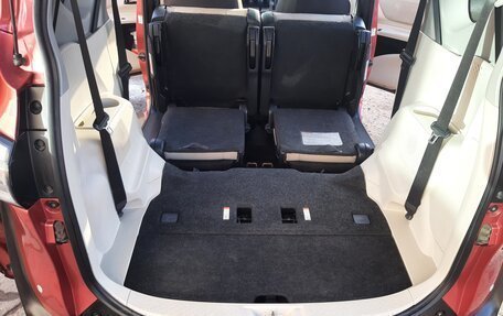 Toyota Sienta II, 2017 год, 1 450 000 рублей, 8 фотография