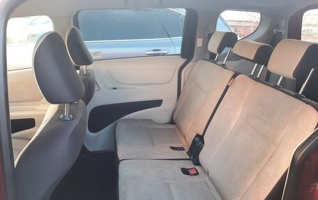 Toyota Sienta II, 2017 год, 1 450 000 рублей, 5 фотография