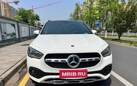 Mercedes-Benz GLA, 2021 год, 2 100 000 рублей, 2 фотография