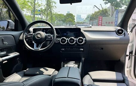 Mercedes-Benz GLA, 2021 год, 2 100 000 рублей, 10 фотография