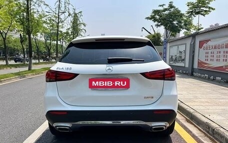 Mercedes-Benz GLA, 2021 год, 2 100 000 рублей, 5 фотография