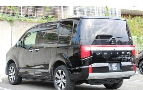 Mitsubishi Delica D:5 I, 2022 год, 2 950 000 рублей, 7 фотография