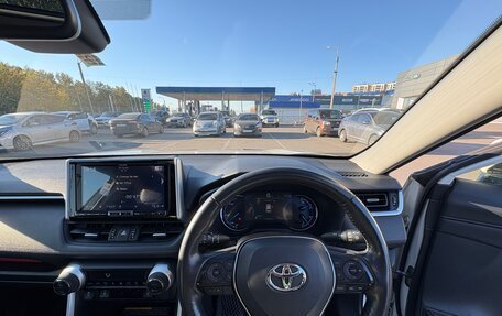 Toyota RAV4, 2019 год, 3 280 000 рублей, 8 фотография