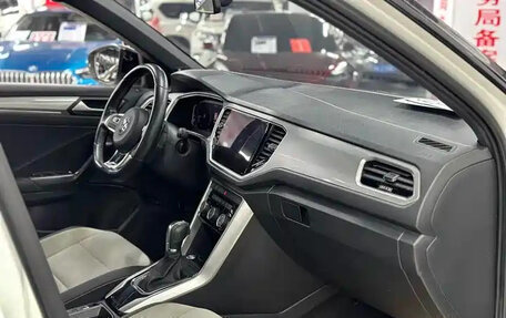 Volkswagen T-Roc I, 2021 год, 1 190 222 рублей, 13 фотография