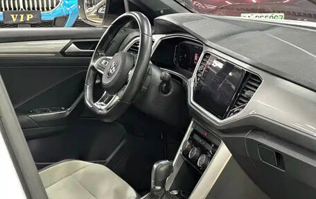 Volkswagen T-Roc I, 2021 год, 1 190 222 рублей, 12 фотография