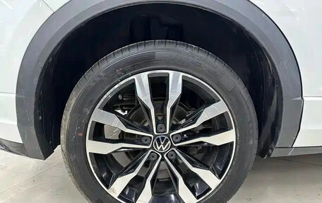 Volkswagen T-Roc I, 2021 год, 1 190 222 рублей, 26 фотография