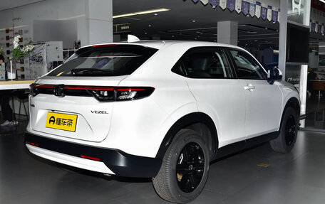 Honda Vezel, 2025 год, 2 000 000 рублей, 5 фотография