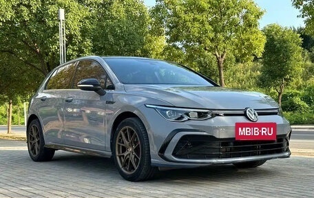 Volkswagen Golf VIII, 2022 год, 1 350 000 рублей, 3 фотография