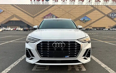 Audi Q3, 2022 год, 2 100 000 рублей, 2 фотография