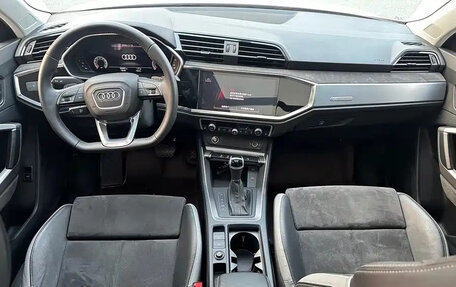 Audi Q3, 2022 год, 2 100 000 рублей, 8 фотография