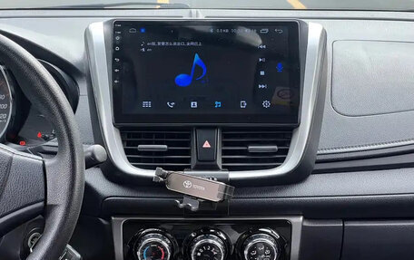 Toyota Yaris XP150 рестайлинг, 2021 год, 1 200 000 рублей, 12 фотография