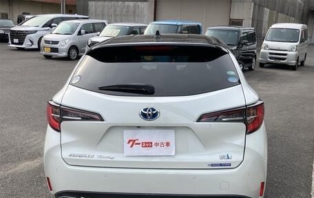 Toyota Corolla, 2022 год, 1 583 000 рублей, 2 фотография