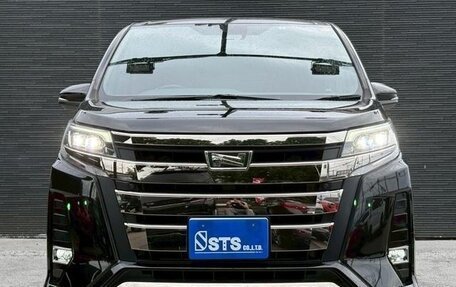 Toyota Noah III, 2021 год, 1 718 027 рублей, 2 фотография