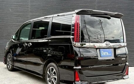 Toyota Noah III, 2021 год, 1 718 027 рублей, 7 фотография