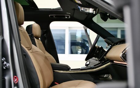 Land Rover Range Rover Sport, 2024 год, 19 200 000 рублей, 39 фотография