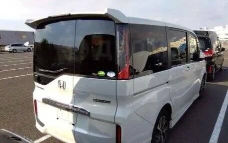 Honda Stepwgn IV, 2020 год, 2 670 000 рублей, 3 фотография