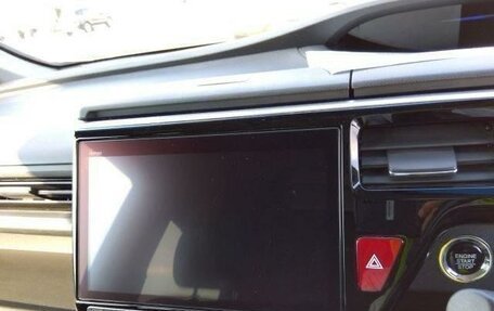 Honda Stepwgn IV, 2020 год, 2 670 000 рублей, 11 фотография