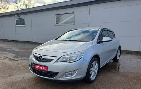 Opel Astra J, 2012 год, 689 000 рублей, 1 фотография