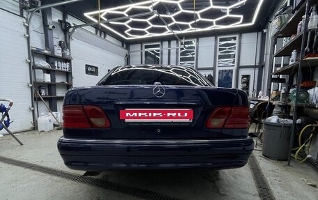 Mercedes-Benz E-Класс, 1997 год, 830 000 рублей, 8 фотография