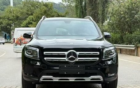 Mercedes-Benz GLB, 2022 год, 2 400 300 рублей, 3 фотография