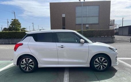 Suzuki Swift V, 2022 год, 1 200 111 рублей, 3 фотография