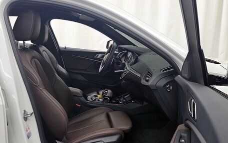 BMW 1 серия, 2022 год, 2 200 000 рублей, 7 фотография