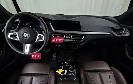 BMW 1 серия, 2022 год, 2 200 000 рублей, 5 фотография