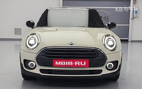 MINI Clubman, 2022 год, 1 980 500 рублей, 2 фотография