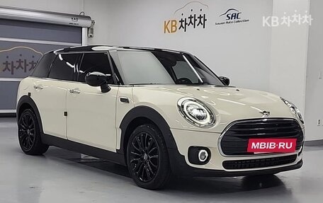 MINI Clubman, 2022 год, 1 980 500 рублей, 3 фотография