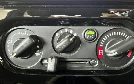 Suzuki Jimny, 2017 год, 950 035 рублей, 14 фотография