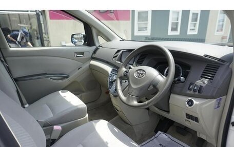 Toyota ISis I, 2017 год, 920 111 рублей, 14 фотография