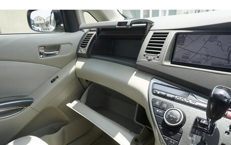 Toyota ISis I, 2017 год, 920 111 рублей, 17 фотография