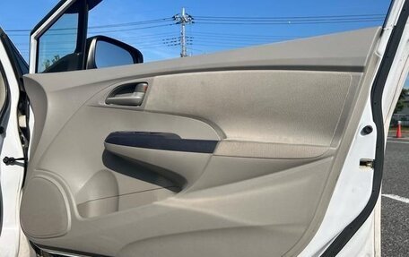 Honda Insight II рестайлинг, 2014 год, 660 111 рублей, 16 фотография