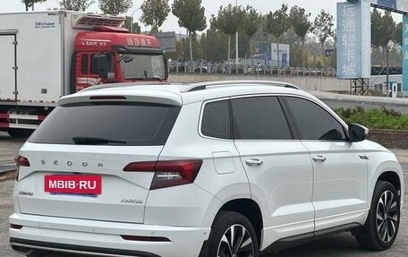 Skoda Karoq I, 2022 год, 1 610 500 рублей, 5 фотография