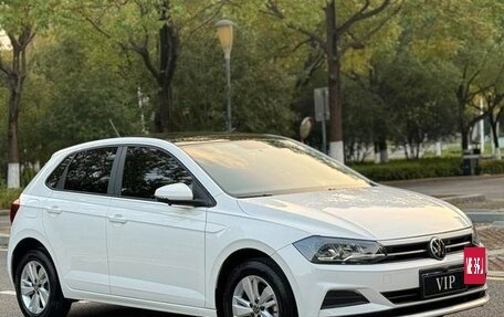 Volkswagen Polo, 2022 год, 980 300 рублей, 2 фотография