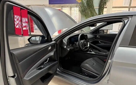 Hyundai Elantra, 2022 год, 1 550 035 рублей, 7 фотография