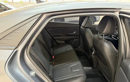 Hyundai Elantra, 2022 год, 1 550 035 рублей, 21 фотография