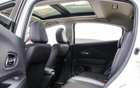 Honda Vezel, 2022 год, 1 430 300 рублей, 10 фотография