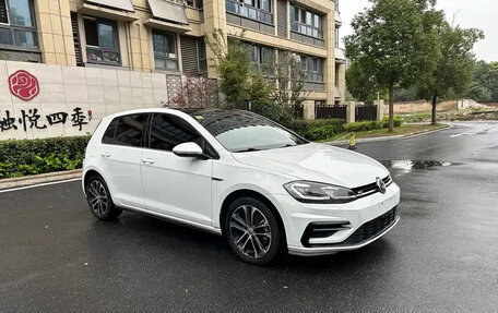 Volkswagen Golf VII, 2018 год, 1 250 035 рублей, 4 фотография