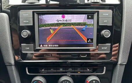 Volkswagen Golf VII, 2018 год, 1 250 035 рублей, 12 фотография