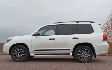 Toyota Land Cruiser 200, 2012 год, 3 790 000 рублей, 9 фотография