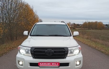 Toyota Land Cruiser 200, 2012 год, 3 790 000 рублей, 2 фотография