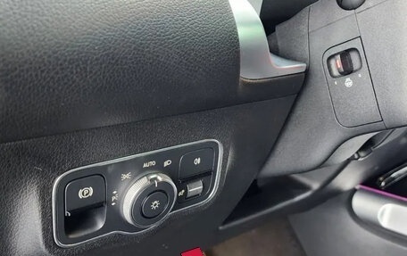 Mercedes-Benz GLB, 2022 год, 3 040 900 рублей, 14 фотография