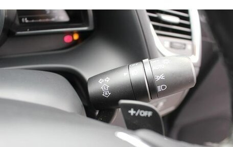 Mazda Axela, 2016 год, 934 000 рублей, 28 фотография