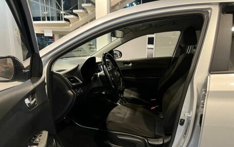 Hyundai Solaris II рестайлинг, 2020 год, 1 650 000 рублей, 16 фотография